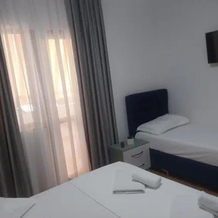 Anor Hotel *