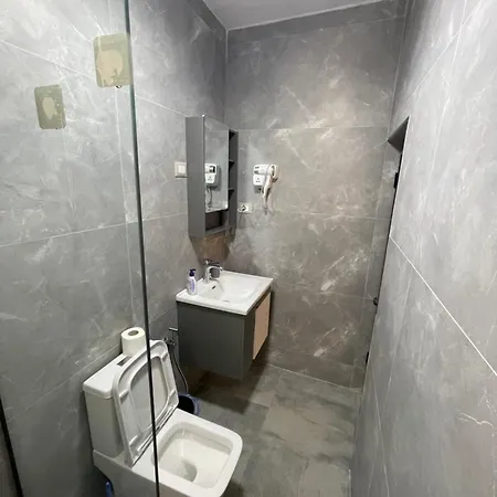 Anor Hotel *
