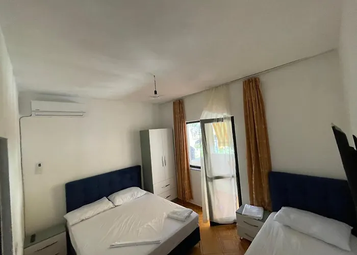 Ani * Golem (Tirana)